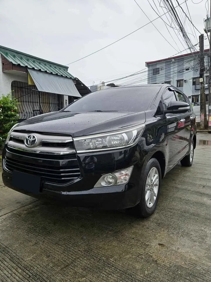 2017 Toyota Innova MPV · 2.8 2WD AT — photo 1 of 11