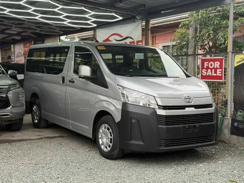 2027 Toyota Hiace Commuter Deluxe · Van · 2.8 2WD MT
