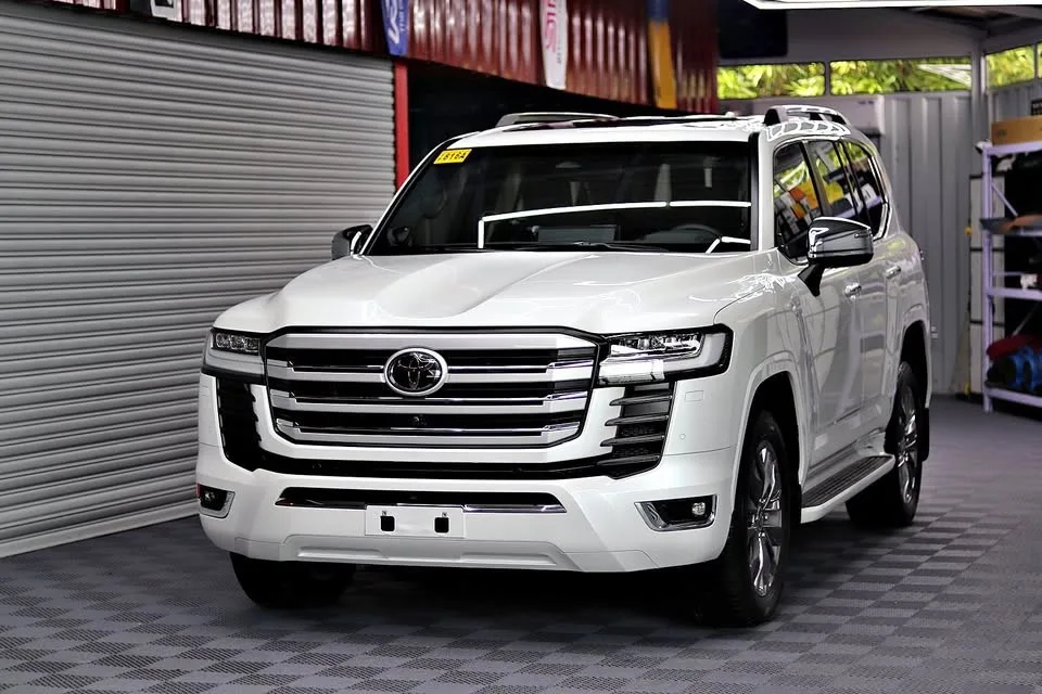 2027 Toyota Land Cruiser Zx · SUV · 3.3 4WD AT — photo 1 of 20