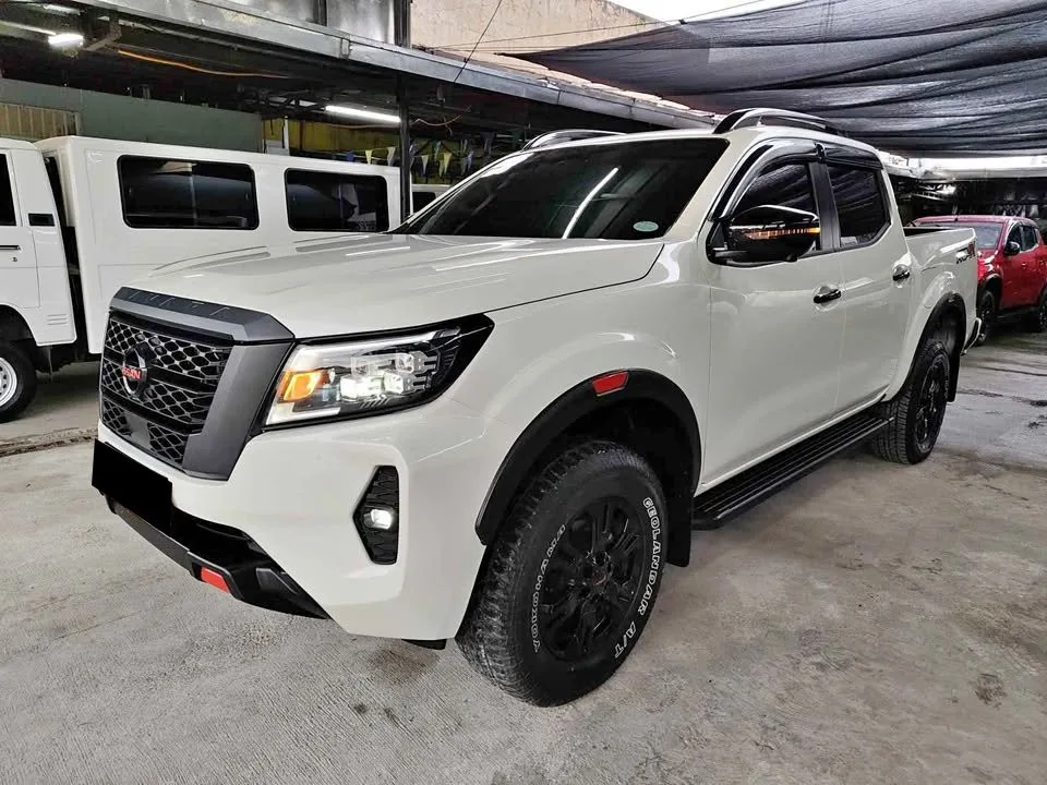 2025 Nissan Navara Double Cab · 2.5 4WD AT — photo 1 of 19