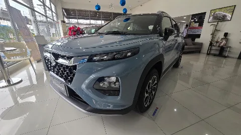 2026 Suzuki Fronx SUV · 1.5 2WD AT