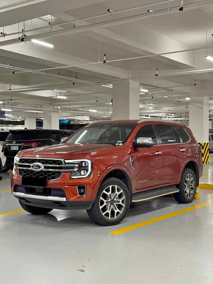 2023 Ford Everest Everest · SUV · 2.0 4WD AT — photo 1 of 13