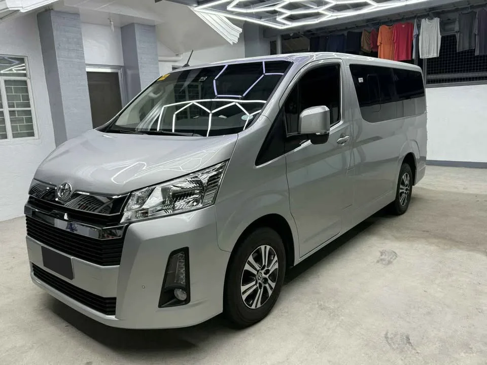 2027 Toyota Gl Grandia Van · 2.8 2WD AT — photo 1 of 19