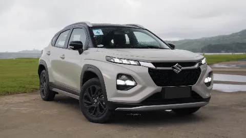 2026 Suzuki Fronx SUV · 1.5 2WD AT