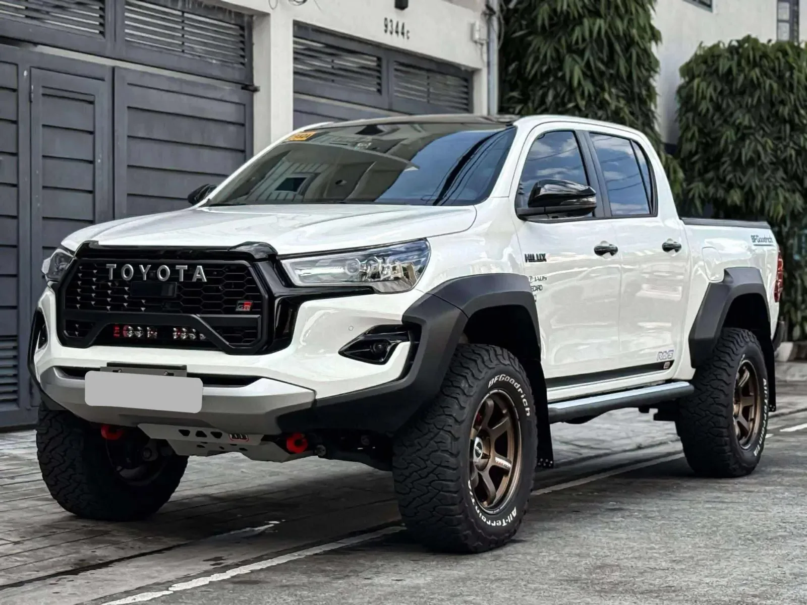 2024 Toyota Hilux Pickup · 2.8 4WD AT — photo 1 of 19