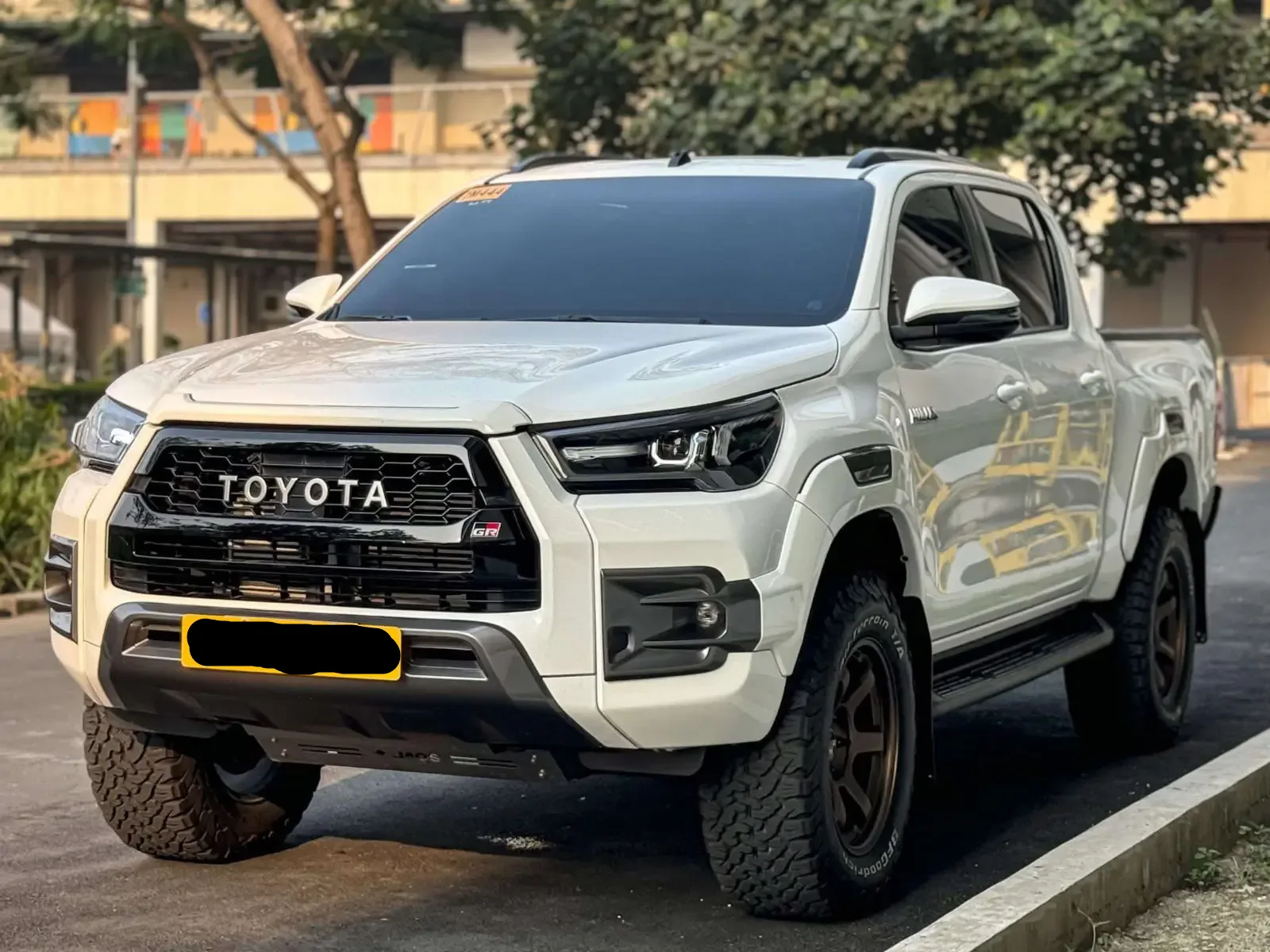 2022 Toyota Hilux Double Cab · 2.8 4WD AT — photo 1 of 14