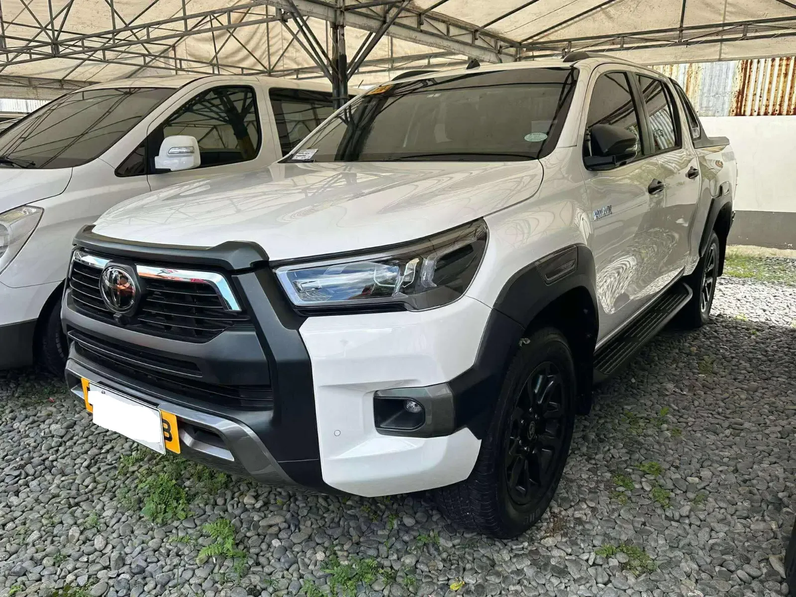 2023 Toyota Hilux Double Cab · 2.4 2WD AT — photo 1 of 11