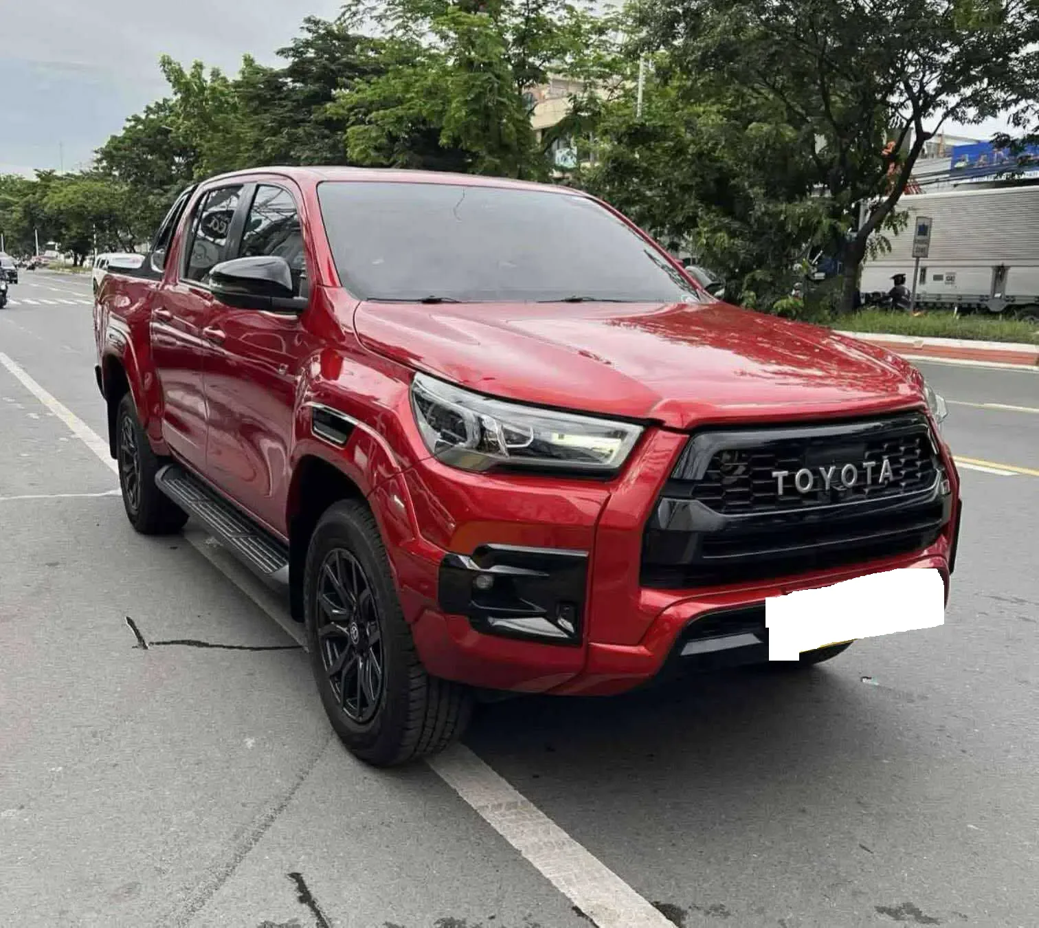 2022 Toyota Hilux Double Cab · 2.8 4WD AT — photo 1 of 10
