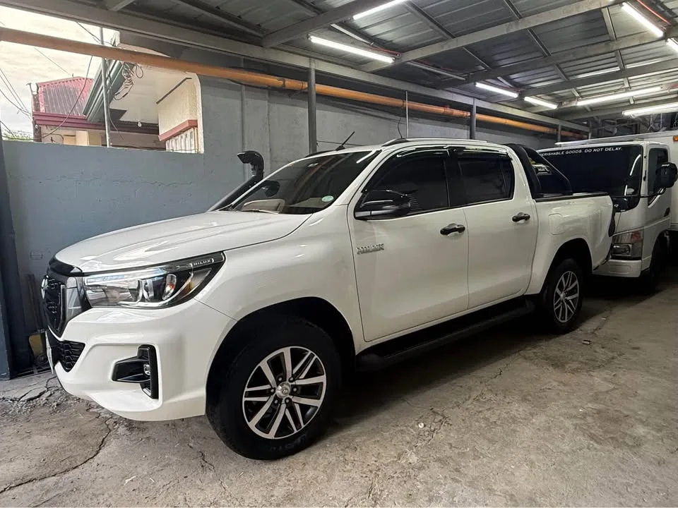 2019 Toyota Hilux Double Cab · 2.4 2WD AT — photo 1 of 17
