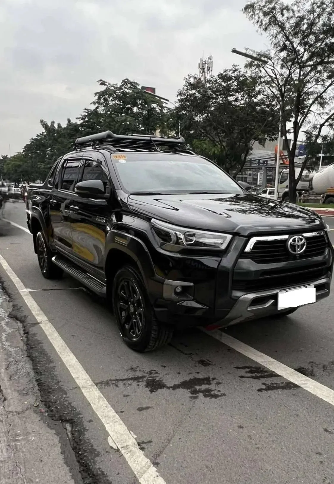 2022 Toyota Hilux Pickup · 2.4 2WD AT — photo 1 of 11
