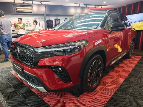2027 Toyota Corolla Cross Gr-s · SUV · 1.8 2WD AT