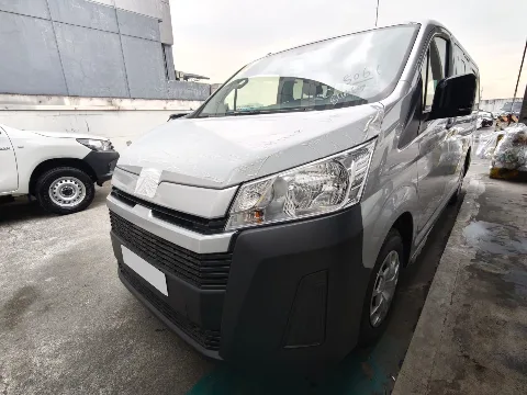 2027 Toyota Hiace Commuter Deluxe · Van · 2.8 2WD MT