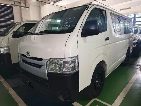 2027 Toyota Commuter Hiace · Van · 3.0 2WD MT