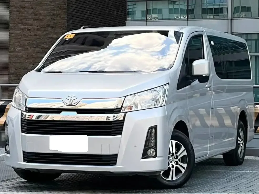 2021 Toyota Hiace Van · 2.8 2WD MT — photo 1 of 20