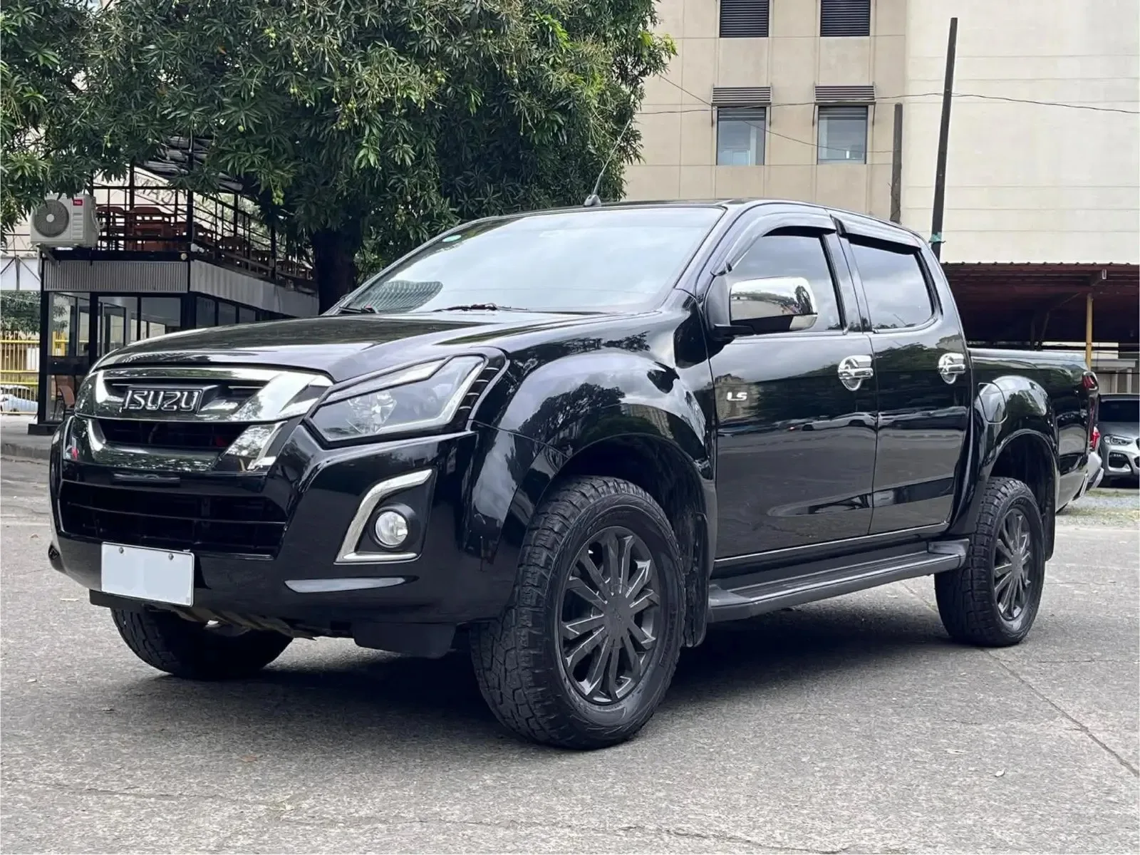 2018 Isuzu D-max Pickup · 3.0 2WD MT — photo 1 of 13