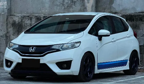 2016 Honda Jazz Hatchback · 1.5 2WD AT