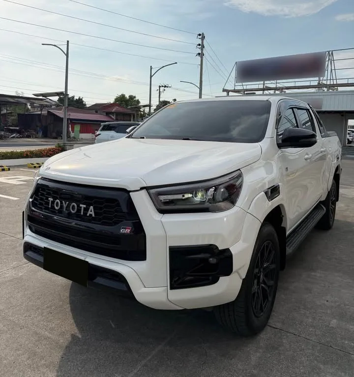 2022 Toyota Hilux Gr-s · Double Cab · 2.8 4WD AT — photo 1 of 10
