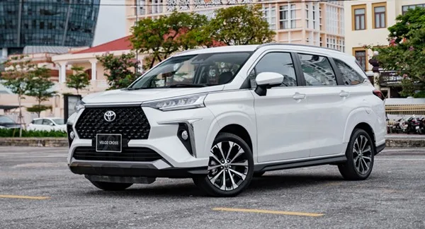 2027 Toyota Veloz Cross Top · SUV · 1.5 2WD AT — photo 1 of 26