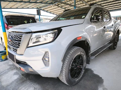 2025 Nissan Navara Pro 4X · Double Cab · 2.5 4WD AT