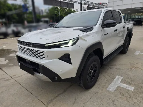 2027 Toyota Hilux Pro · Double Cab · 2.8 2WD AT