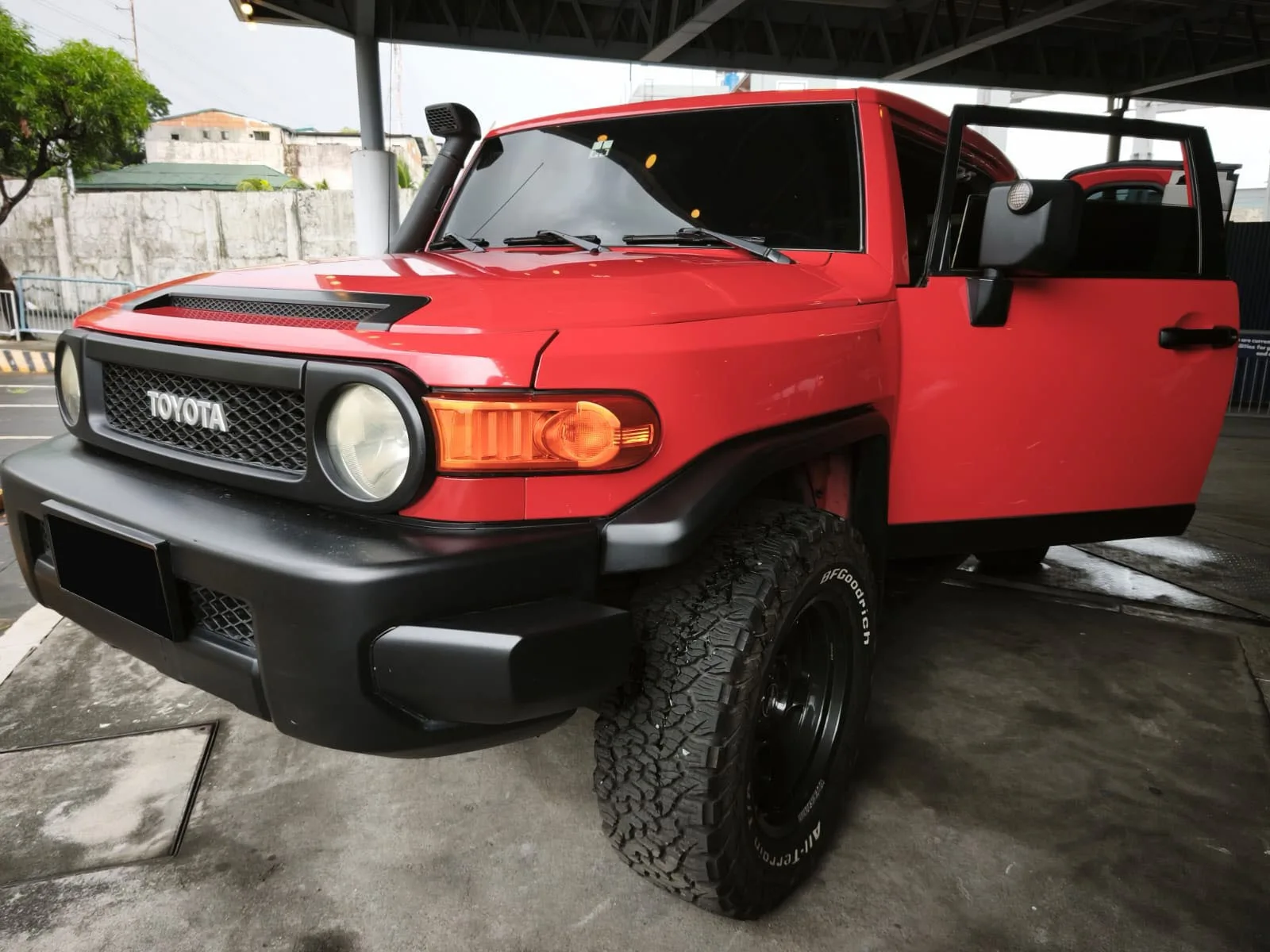 2018 Toyota Land Cruiser FJ V6 · SUV · 4.0 4WD AT — photo 1 of 34