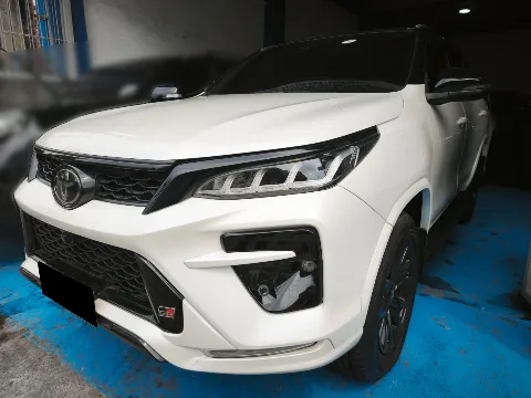 2022 Toyota Fortuner Gr-s · SUV · 2.8 4WD AT