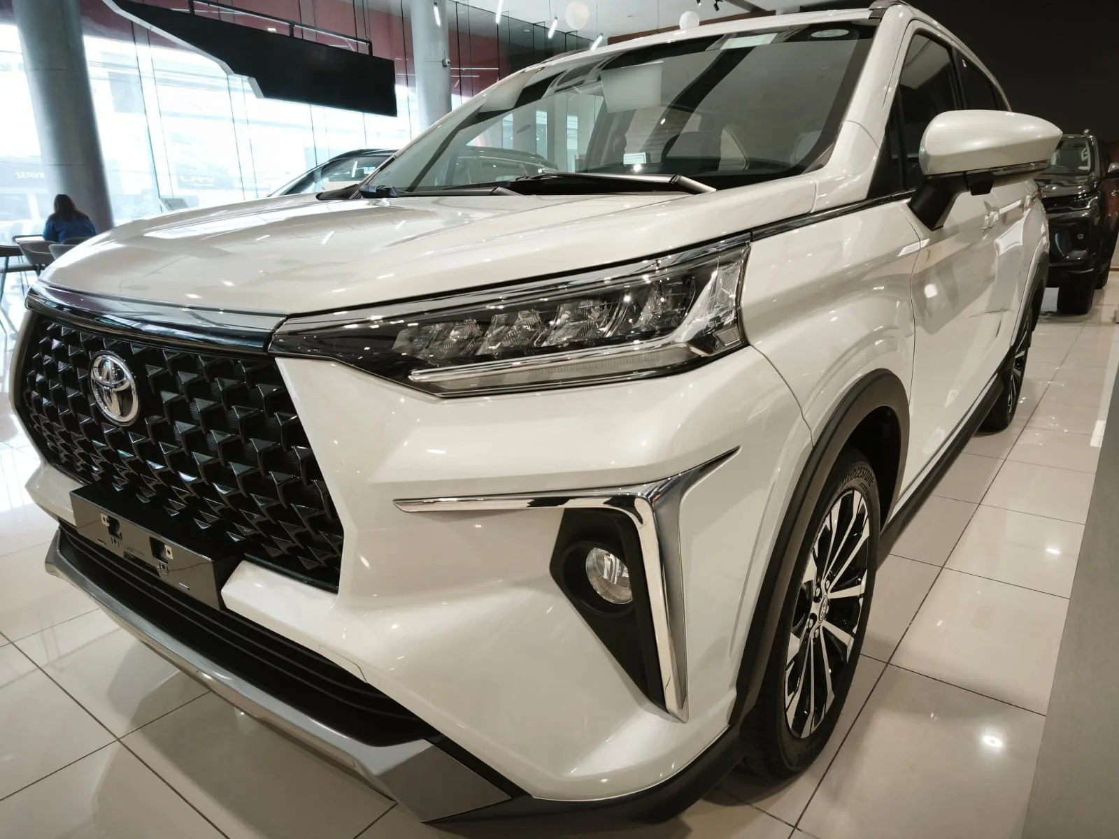 2026 Toyota Veloz G · SUV · 1.5 2WD AT — photo 1 of 35