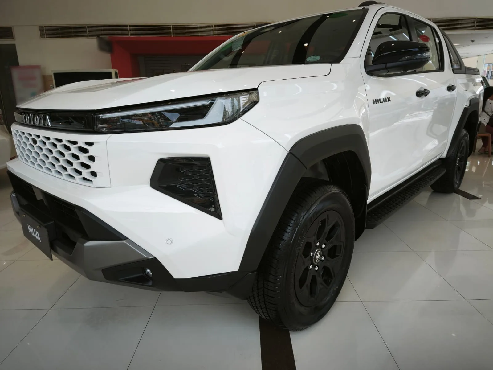 2026 Toyota Hilux Conquest · Double Cab · 2.8 2WD AT — photo 1 of 38