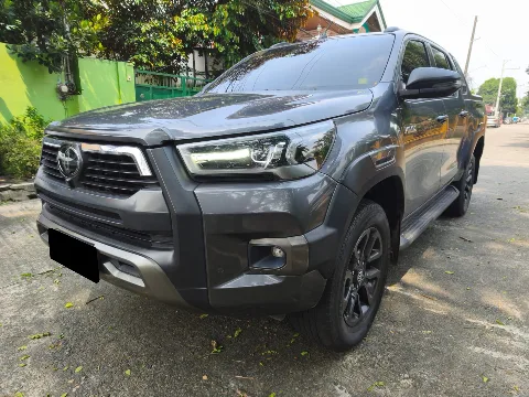 2023 Toyota Hilux Conquest · Double Cab · 2.4 2WD AT