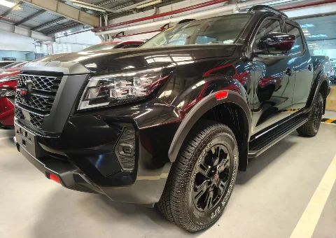 2026 Nissan Navara Pro 4X · Double Cab · 2.5 4WD AT
