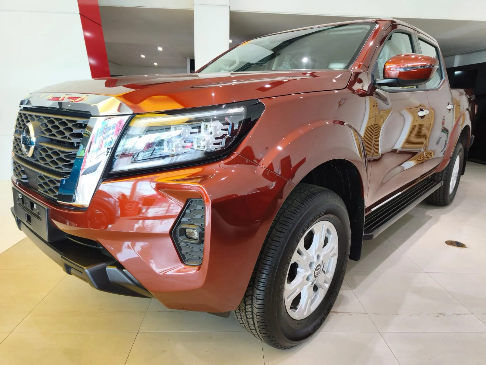 2026 Nissan Navara Ve Calibre · Double Cab · 2.5 2WD AT — photo 1 of 36