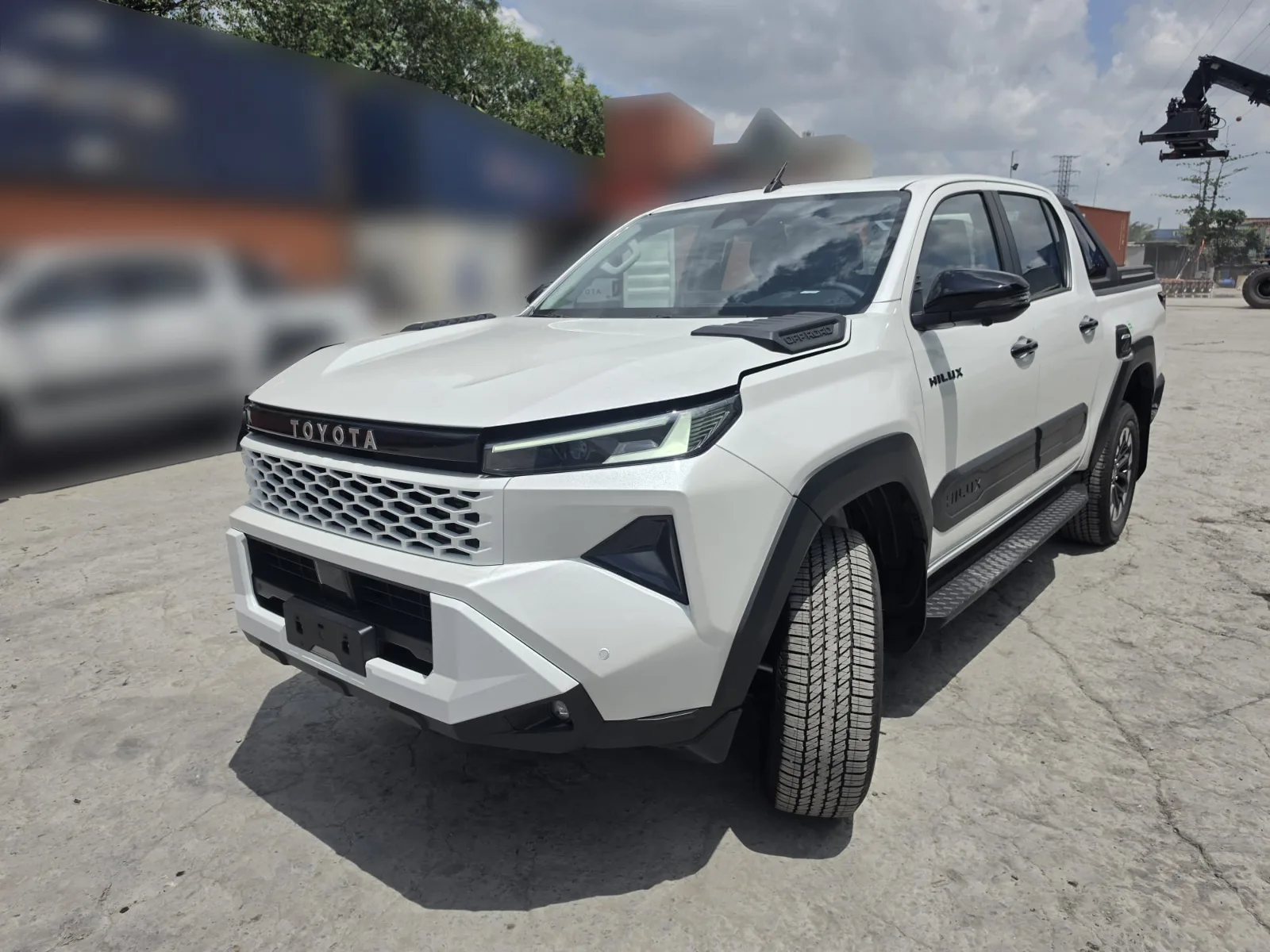 2026 Toyota Hilux Trailhunter · Double Cab · 2.8 4WD AT — photo 1 of 41