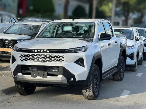2027 Toyota Hilux Pro · Double Cab · 2.8 2WD AT