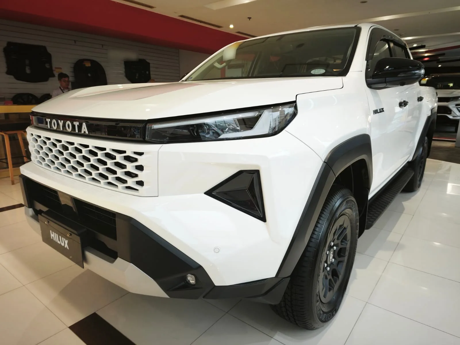 2026 Toyota Hilux G · Double Cab · 2.8 2WD AT — photo 1 of 32