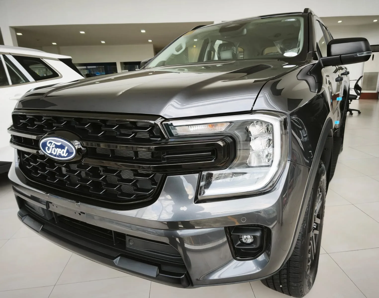 2026 Ford Everest Active · SUV · 2.0 2WD AT — photo 1 of 33