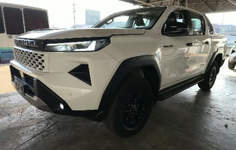 2026 Toyota Hilux E · Double Cab · 2.8 4WD MT