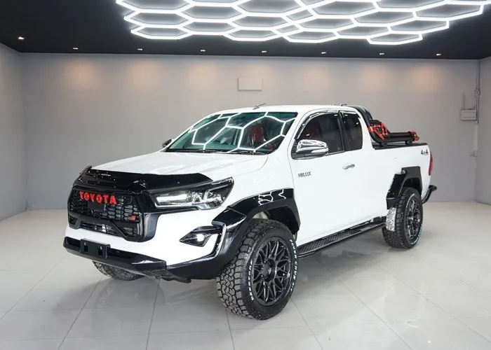 2016 Toyota Hilux Revo E · Smart Cab · 2.4 4WD AT — photo 1 of 16